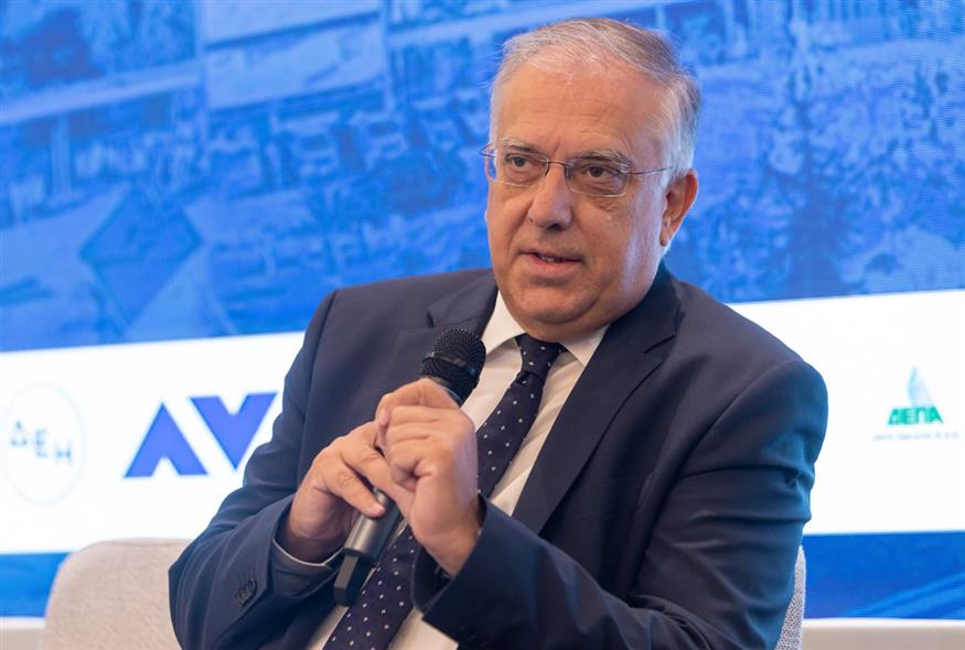 Ο Τάκης Θεοδωρικάκος στο συνέδριο της Η