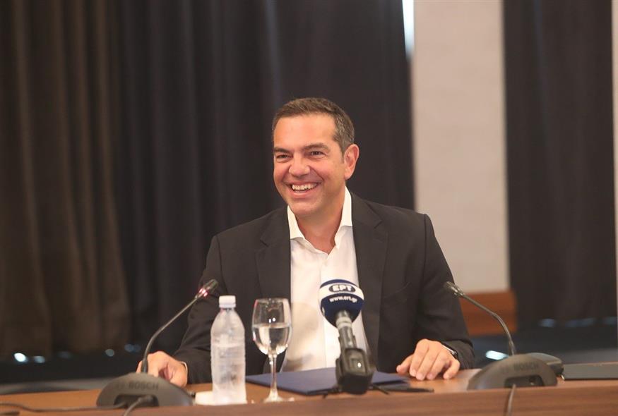 Ο Αλέξης Τσίπρας κατά τη διάρκεια της σύσκεψης με παραγωγικούς φορείς της Θεσσαλονίκης (Eurokinissi)