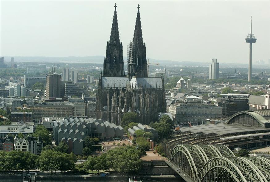 Ο εμβληματικός καθεδρικός ναός της Κολωνίας (Associated Press)
