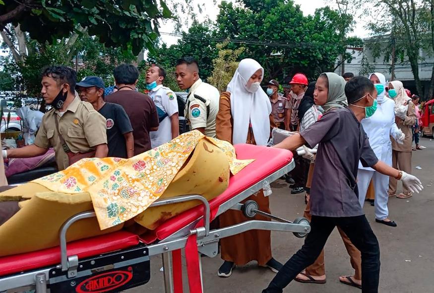Iνδονησία σεισμός/ AP