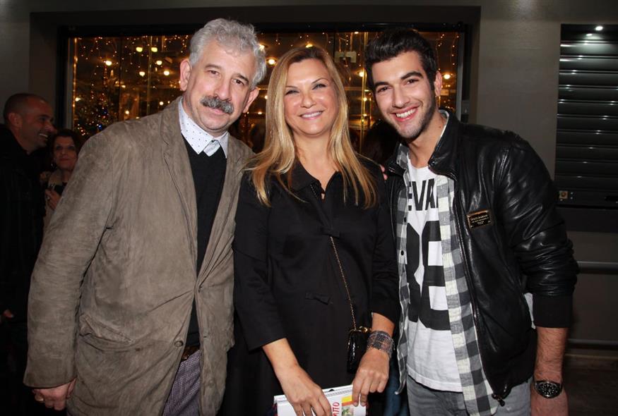 Πέτρος Φιλιππίδης, Ελπίδα Νίνου και Μάνος Ιωάννου (Copyright: NDP)