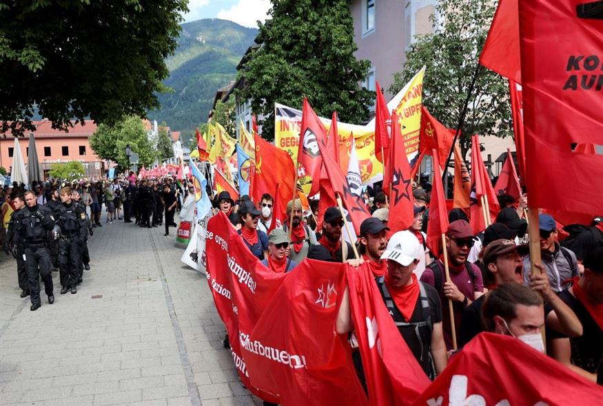 Στιγμιότυπο από διαδήλωση στη Γερμανία/Ap Photos