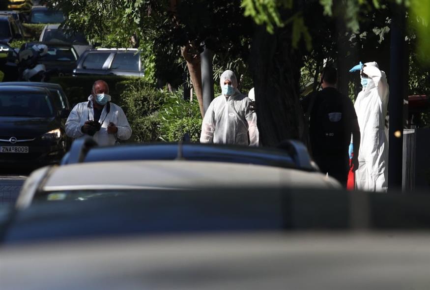 Βόμβα στο σπίτι του Πρετεντέρη: Σε εξέλιξη οι έρευνες της Αντιτρομοκρατικής (EUROKINISSI)