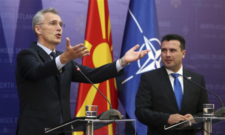 Το ΝΑΤΟ καλωσορίζει τη Βόρεια Μακεδονία/(AP Photo/Boris Grdanoski)