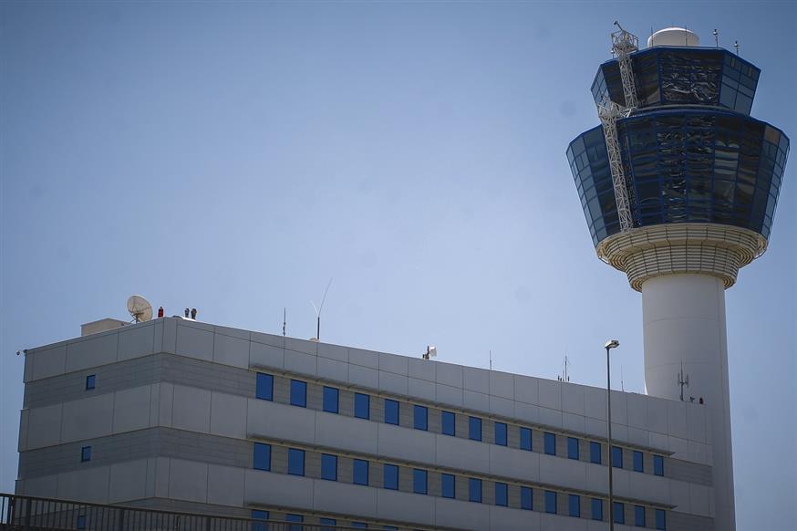 Ο πύργος ελέγχου του αεροδρομίου (EUROKINISSI/ΘΑΝΑΣΗΣ ΔΗΜΟΠΟΥΛΟΣ)