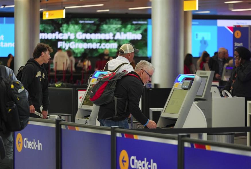 Δύσκολες ημέρες για τις αεροπορικές μεταφορές στις ΗΠΑ (AP)