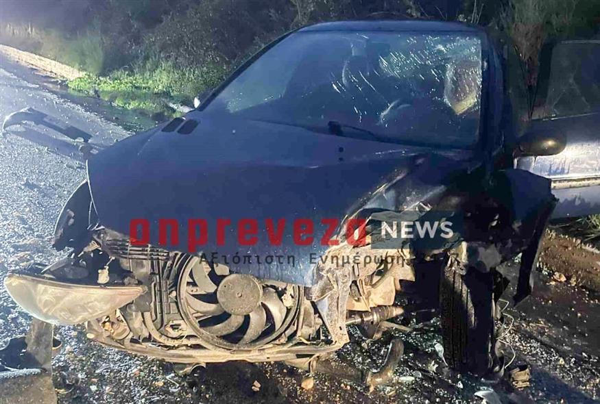 Φωτογραφία-ντοκουμέντο από το τροχαίο (onprevezanews.gr)