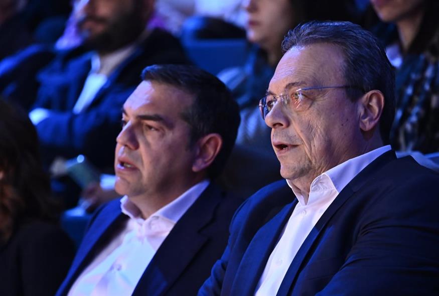 Σωκράτης Φάμελλος και Αλέξης Τσίπρας (INTIME NEWS/ΒΛΑΣΣΟΠΟΥΛΟΥ ΙΣΜΗΝΗ)