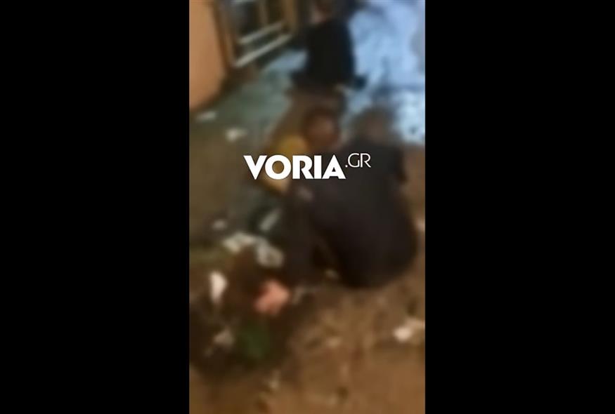 Διαρρήκτες έπεσαν από μπαλκόνι (Screenshot)