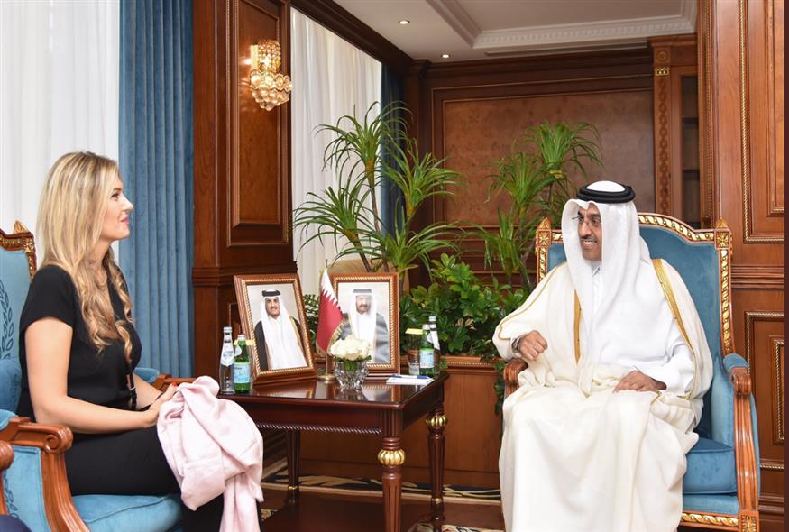 ο υπουργός Εργασίας του Κατάρ με την Εύα Καϊλή/Capture Twitter MOLQTR