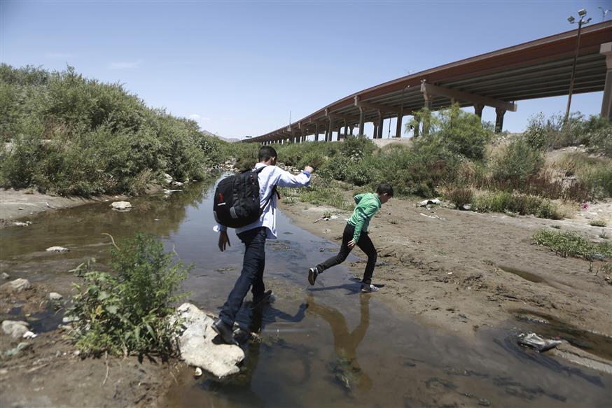 Τραμπ και Μεξικό συμφώνησαν για το μεταναστευτικό (AP Photo/Christian Torres)