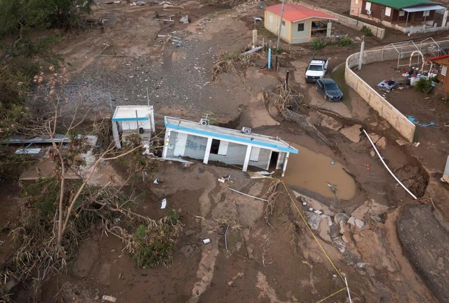 Καταστροφές μετά από το πέρασμα τυφώνα (AP Photo/Alejandro Granadillo, File)