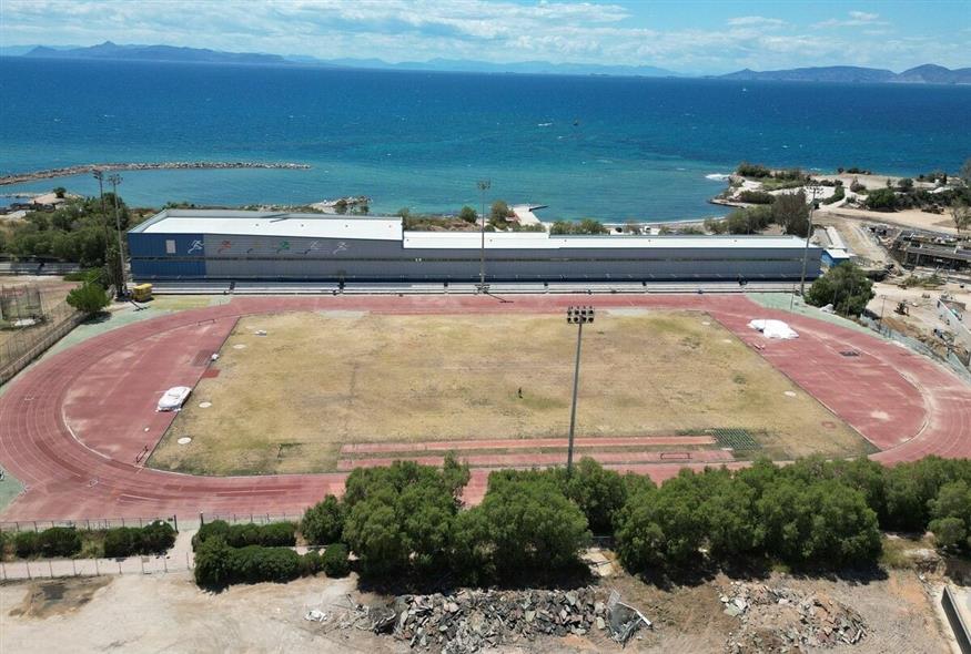Άγιος Κοσμάς: Πανοραμική άποψη με εμφανή τα σημάδια εγκατάλειψης. Φωτογραφία Κώστας Ασημακόπουλος / ethnos.gr