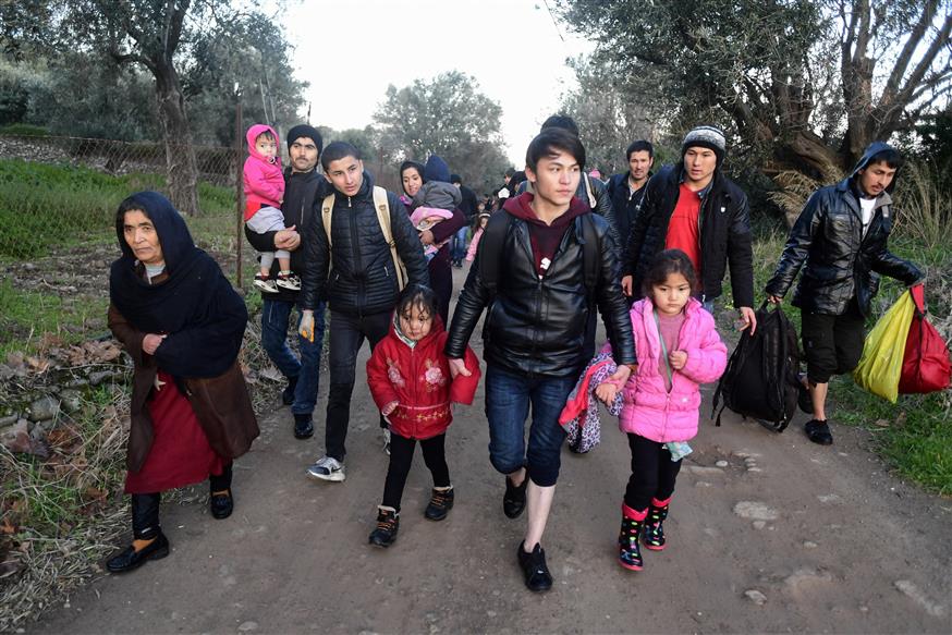 Πρόσφυγες και μετανάστες στη Λέσβο/(AP Photo/Michael Varaklas)
