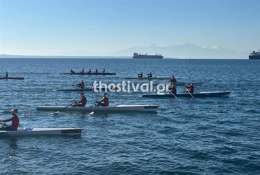 Θεσσαλονίκη: Γέμισε ο Θερμαϊκός... Άι-Βασίληδες