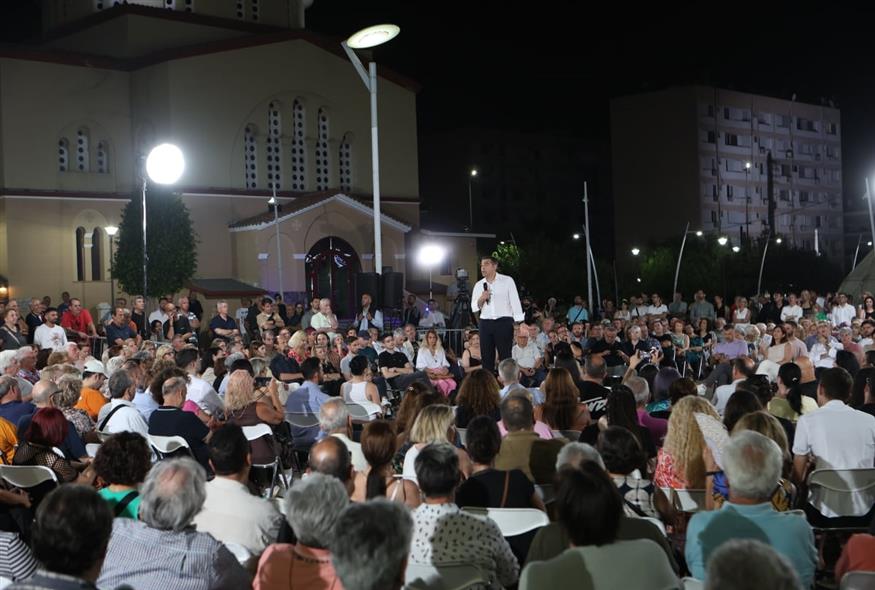 Η εκδήλωση «Τώρα Μιλάμε» από την ΕΛΑΣ και τον Αλέξη Τσίπρα (ΙΝΤΙΜΕ) Η εκδήλωση «Τώρα Μιλάμε» από την ΕΛΑΣ και τον Αλέξη Τσίπρα (ΙΝΤΙΜΕ)