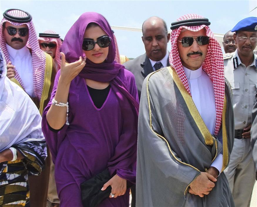 Ο πρίγκιπας μπιν Ταλάλ με την σύζυγό του, πριγκίπισσα Αμίρα (AP/Farah Abdi Warsameh)
