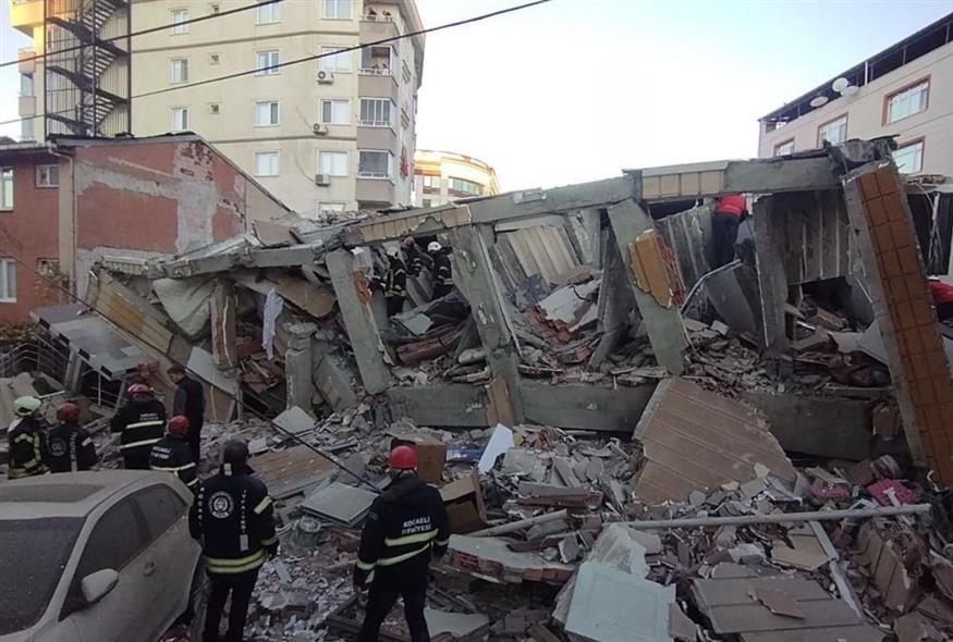 Τραγωδία στην Κωνσταντινούπολη (Χ)