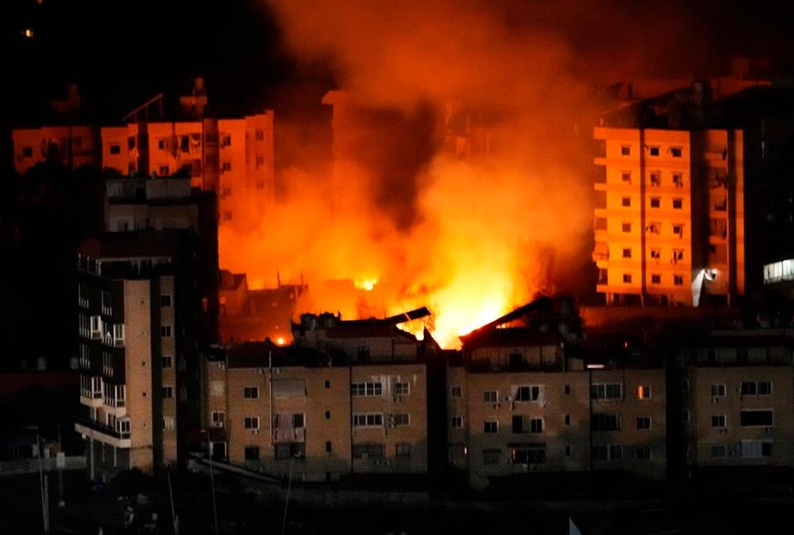 Βομβαρδισμός στο Λίβανο (AP Photo/Hussein Malla)