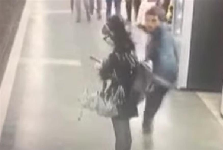 Επίθεση σε γυναίκες σε σταθμό του μετρό της Βαρκελώνης (youtube-Noti7)