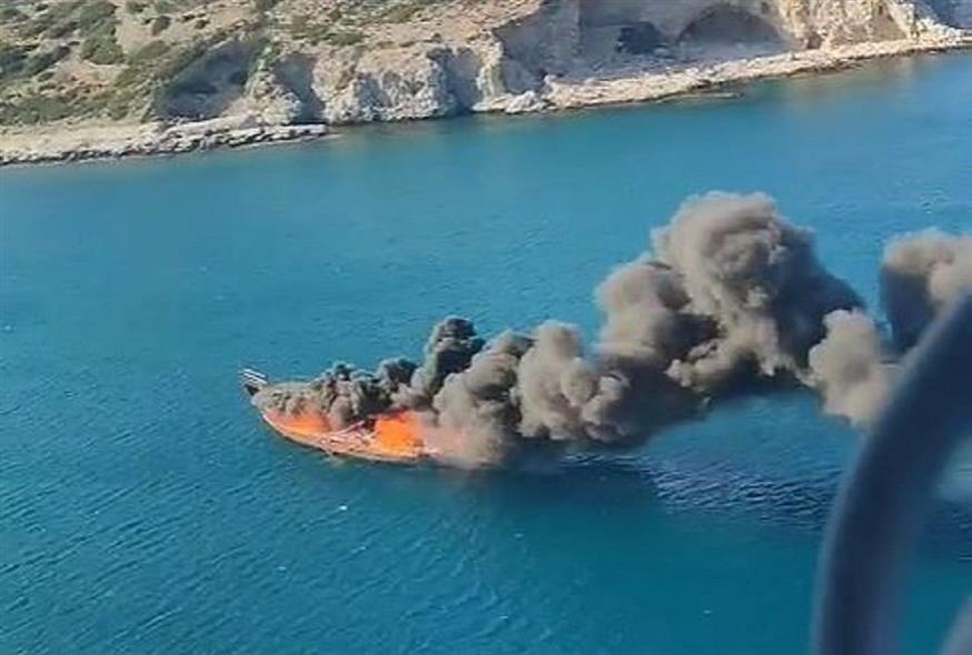 Βίντεο – ντοκουμέντο από το ημερόπλοιο που τυλίχθηκε στις φλόγες (Video Capture)
