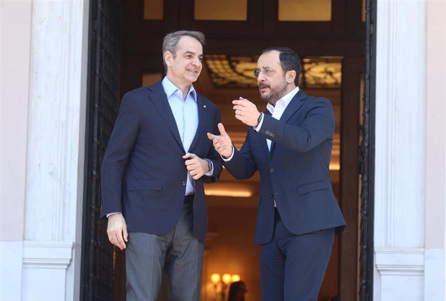 Κυριάκος Μητσοτάκης και Νίκος Χριστοδουλίδης (ΓΙΑΝΝΗΣ ΠΑΝΑΓΟΠΟΥΛΟΣ/EUROKINISSI)