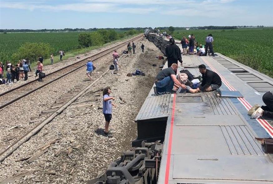 Φόβοι για πολλούς νεκρούς από τον εκτροχιασμό τρένου στο Κάνσας (twitter.com/cloudmarooned)