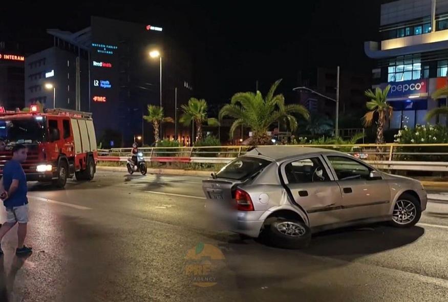 Καραμπόλα με έναν σοβαρά τραυματία στη Συγγρού (Video Capture)