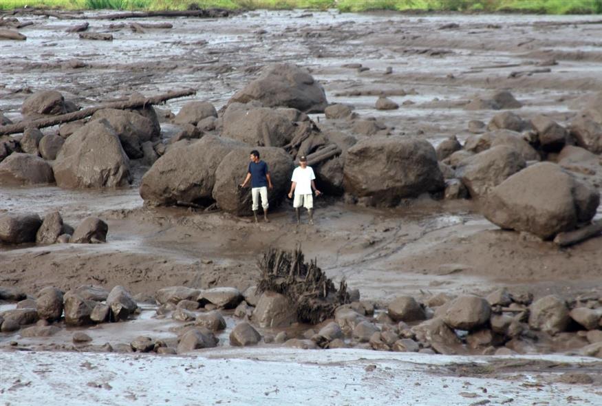 Πλημμύρες και κατολισθήσεις στην Ινδονησία/AP Photo