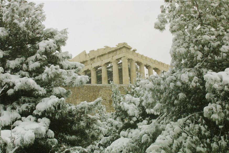 Χιόνια στην Αθήνα το 2004 (Εurokinissi)