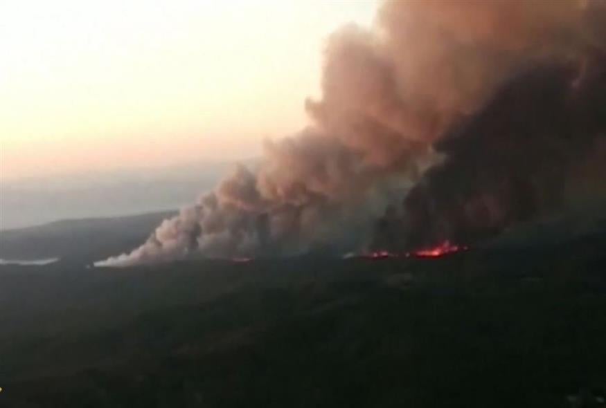 Μεγάλες πυρκαγιές στη Μαρμαρίδα (Youtube/Screenshot)