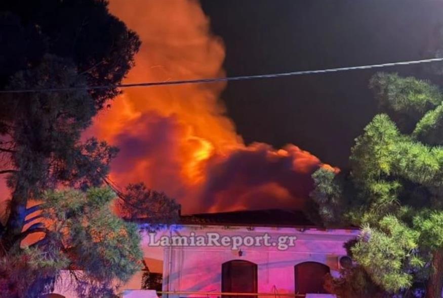 Φωτιά σε κτήριο παιδικού σταθμού κοντά στη Λαμία (lamiareport.gr) Φωτιά σε κτήριο παιδικού σταθμού κοντά στη Λαμία (lamiareport.gr)