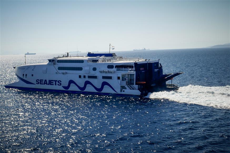 Πλοίο της Seajets (eurokinissi)