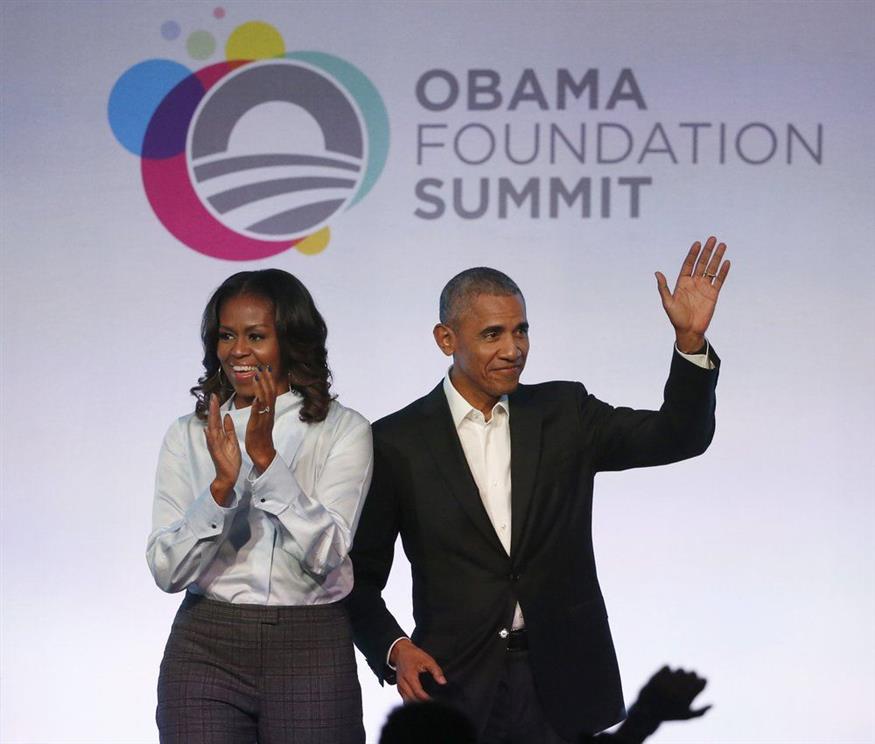 Ο Μπαράκ Ομπάμα με τη Μισέλ (copyright: Associated Press)