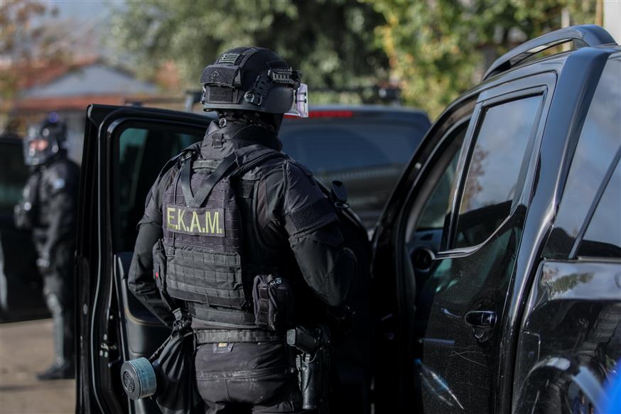 Αστυνομική έφοδος σε καταυλισμούς Ρομά στη Δυτική Αττική/Eurokinissi