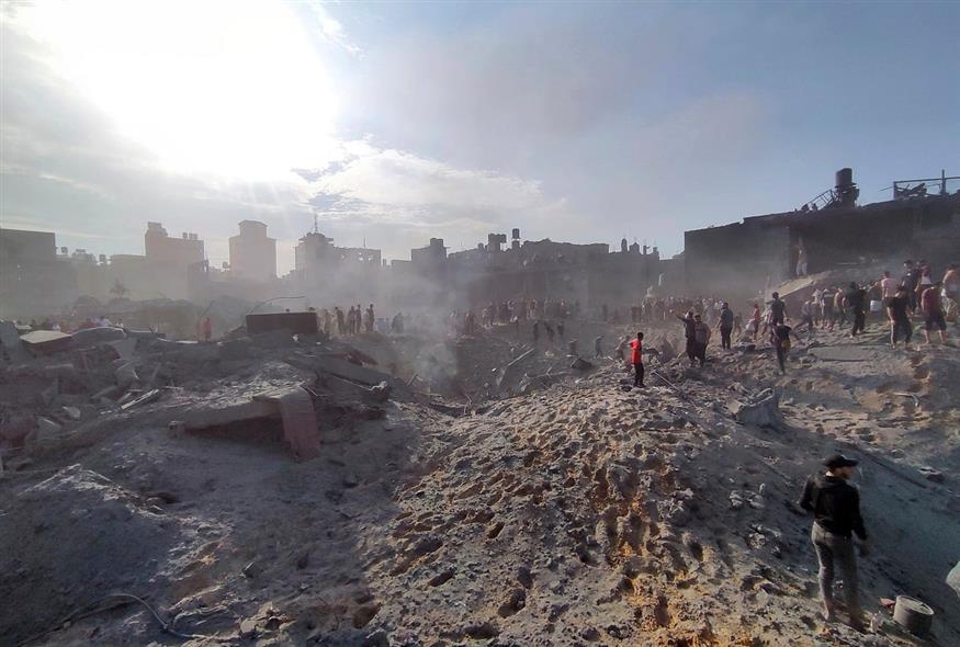 Επιδρομές στον καταυλισμό της Τζαμπαλίγια (AP Photo/Abdul Qader Sabbah)