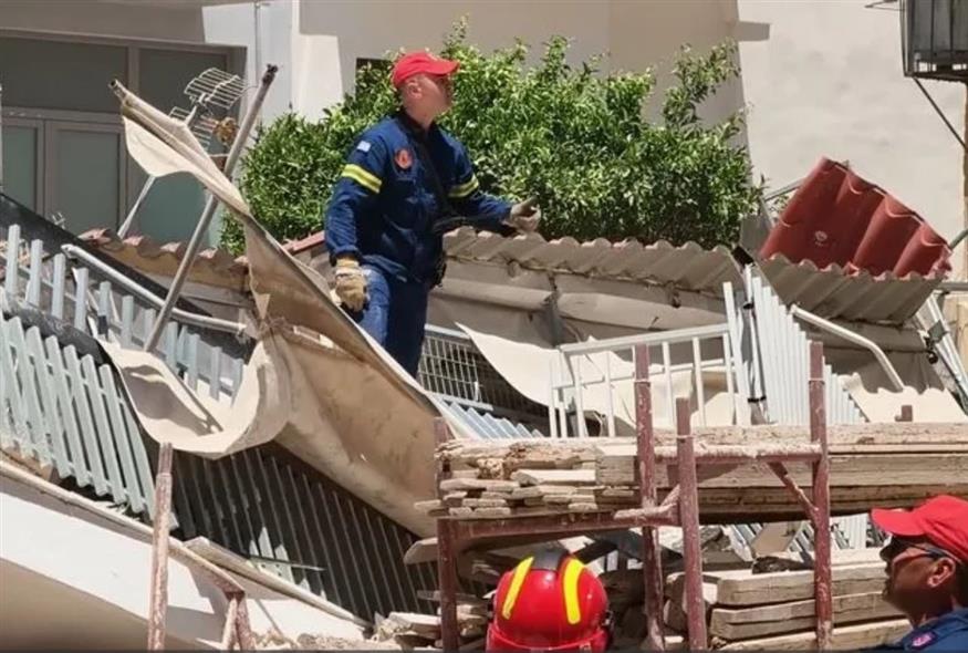 Κατέρρευσε πολυκατοικία στα Πετράλωνα - Αναφορές για εγκλωβισμένους
