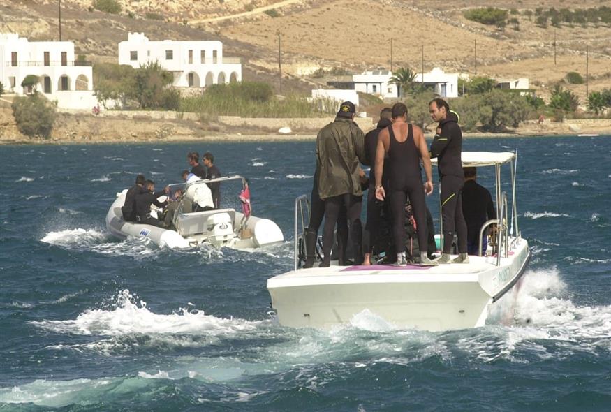 Αναζήτηση ναυαγών στα νερά της Πάρου. /copyright Eurokinissi