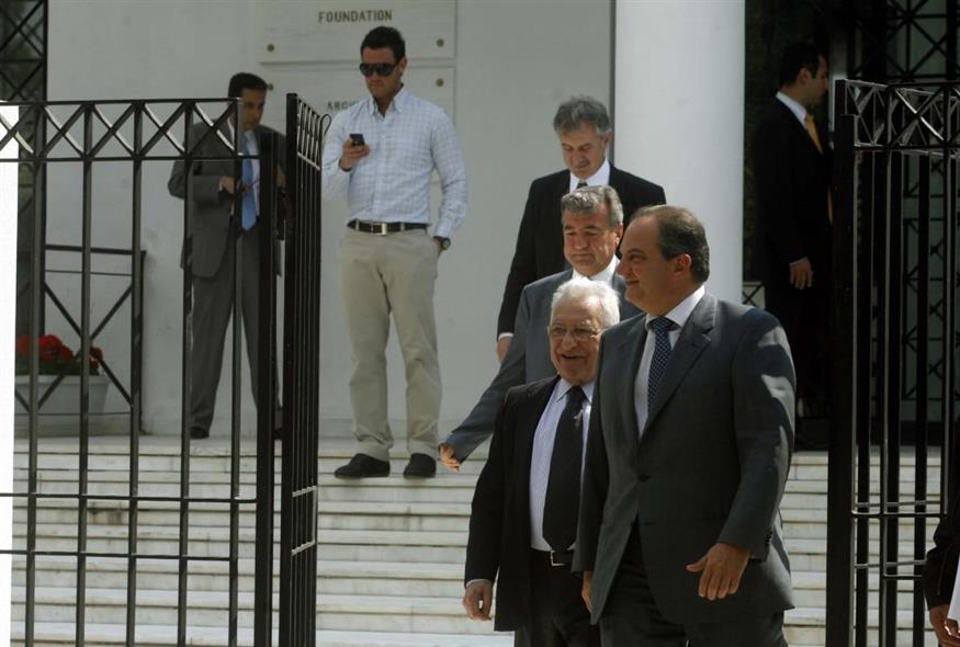 ΜΝΗΜΟΣΥΝΟ ΓΙΑ ΤΟΝ ΚΩΣΤΑΝΤΙΝΟ ΚΑΡΑΜΑΝΛΗ ΣΤΟ ΙΔΡΥΜΑ ΚΑΡΑΜΑΝΛΗ(PHASMA/Μ.ΚΑΡΑΓΙΑΝΝΗΣ)