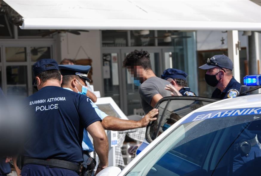 Δράστης της γυναικοκτονίας στη Φολέγανδρο (EUROKINISSI/CYCLADES24.GR/ΑΛΕΞΑΝΔΡΟΣ ΓΕΩΡΓΑΝΤΑΣ)