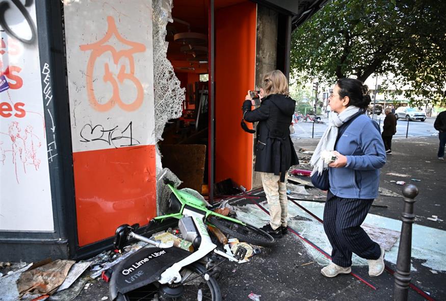 Επεισόδια στη Γαλλία Επεισόδια στη Γαλλία