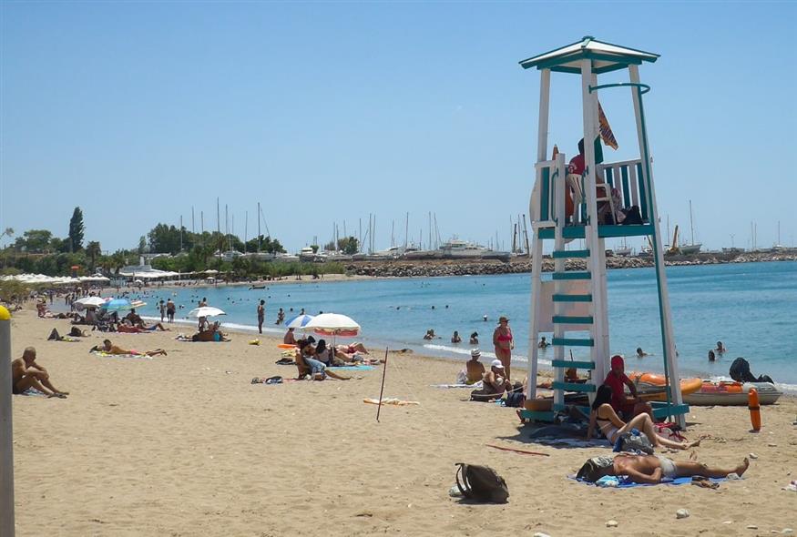 Παραλία στην Αττική ( ΓΙΑΝΝΗΣ ΠΑΝΑΓΟΠΟΥΛΟΣ/ EUROKINISSI)