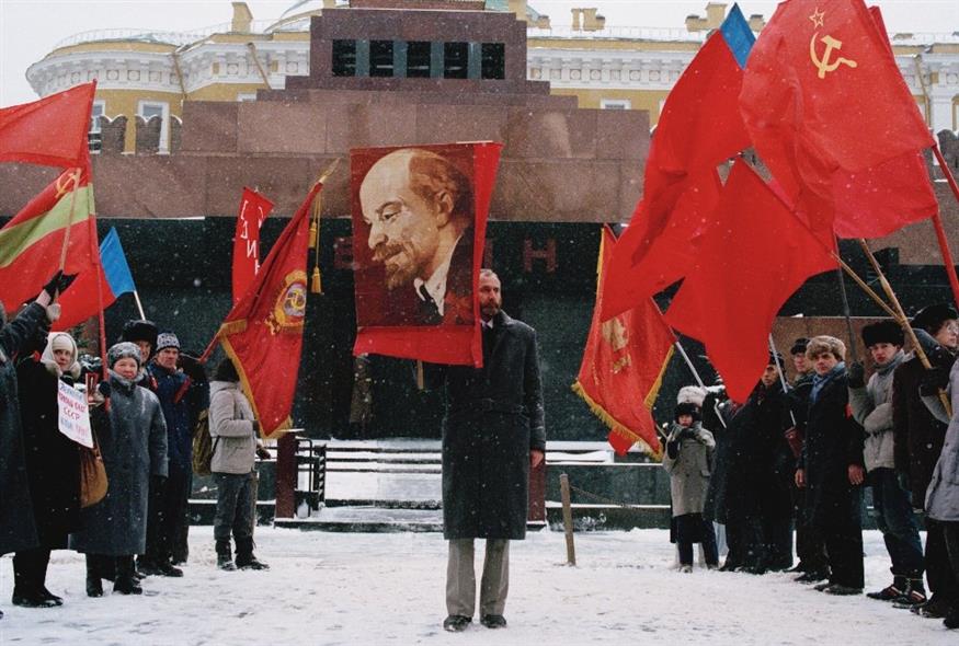 Εκδήλωση έξω από το Μαυσωλείο Λένιν. /copyright Ap Photos
