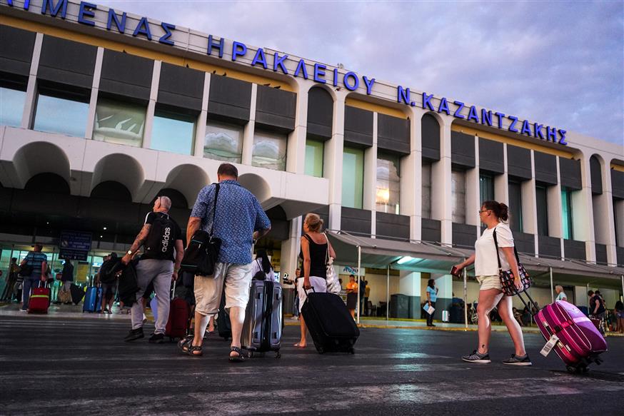 Αεροδρόμιο Ηρακλείου Κρήτης (EUROKINISSI/ΣΤΕΦΑΝΟΣ ΡΑΠΑΝΗΣ)