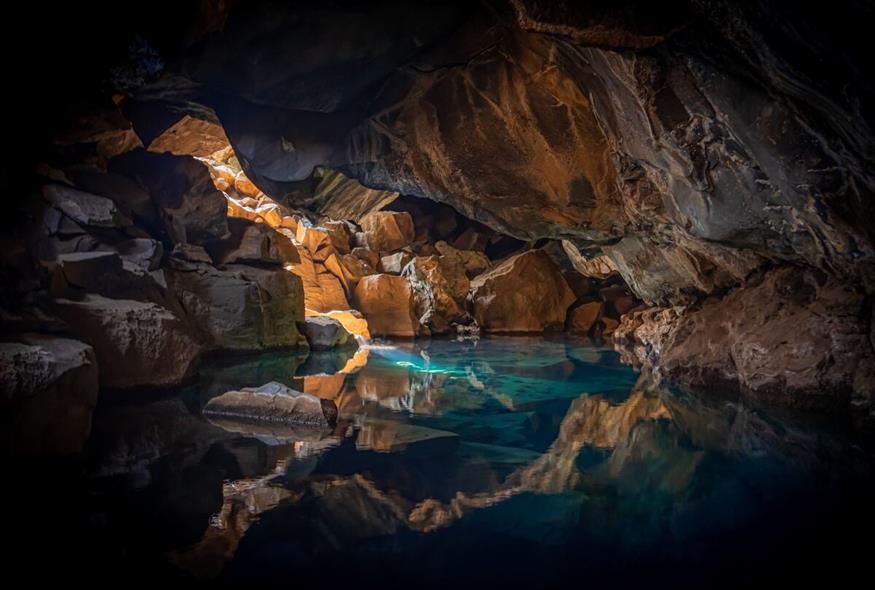Σπήλαιο των Λιμνών/AP