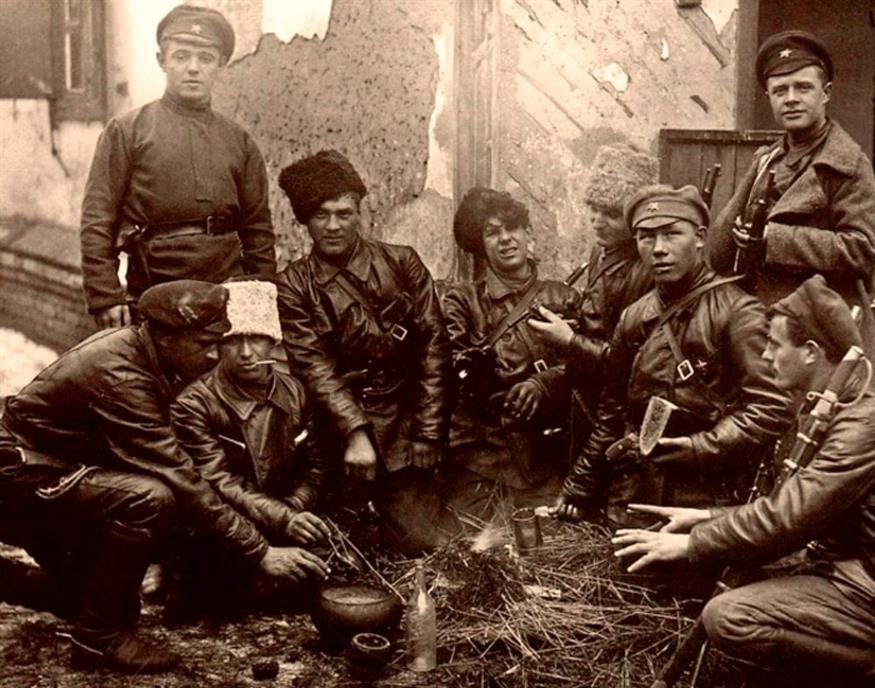 Στρατιώτες Μπολσεβίκοι στην Κριμαία