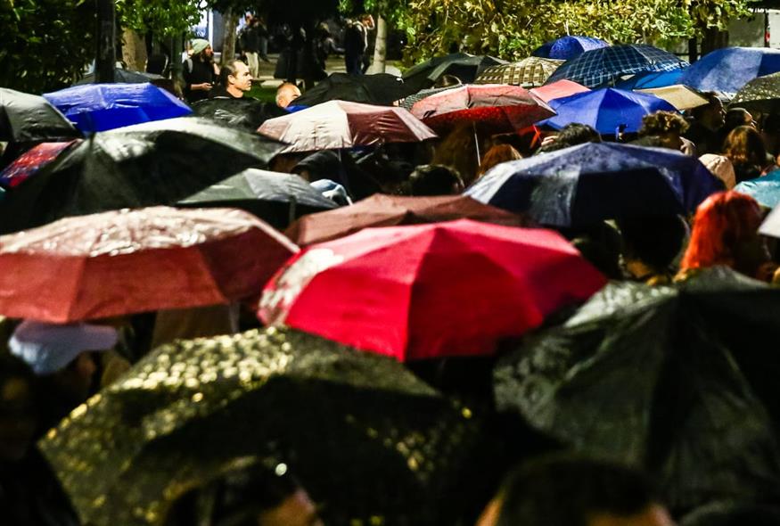 Βροχή στην Αθήνα (ΤΑΤΙΑΝΑ ΜΠΟΛΑΡΗ/EUROKINISSI)