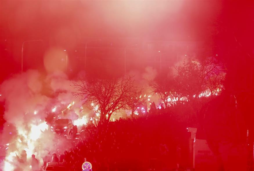 Η οικογένεια του ΠΑΟΚ θρηνεί για τους επτά φιλάθλους που έχασαν τη ζωή τους στο τραγικό δυστύχημα στη Ρουμανία (EUROKINISSI)