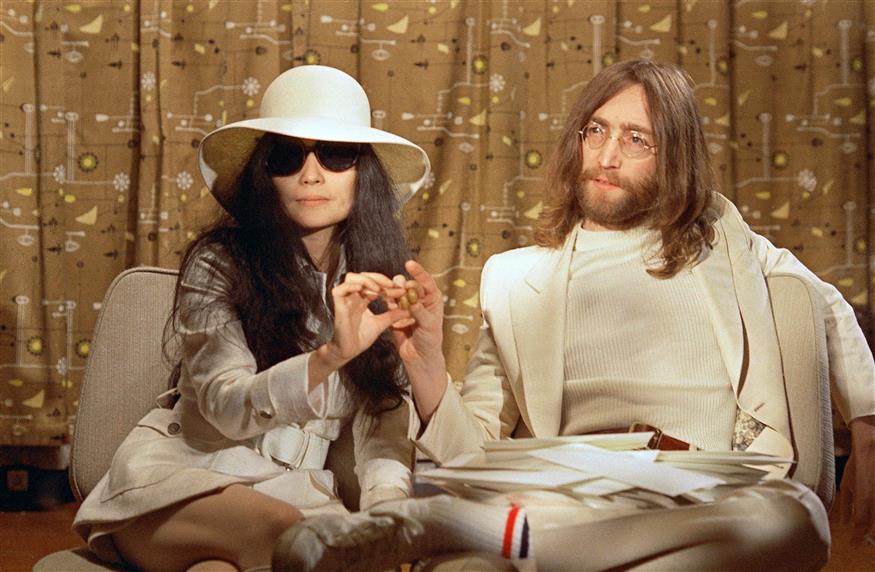 John Lennon και Yoko Ono (Copyright: AP Photo, File)