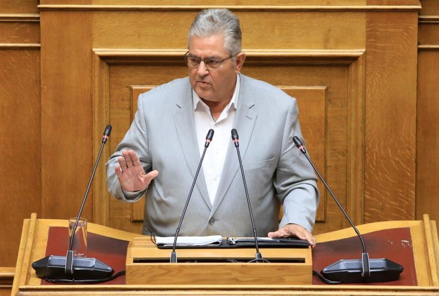 Ο Δημήτρης Κουτσούμπας στην Ολομέλεια της Βουλής (Eurokinissi)